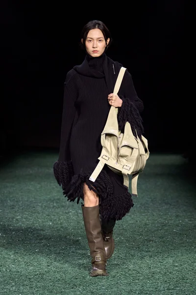 Look 38